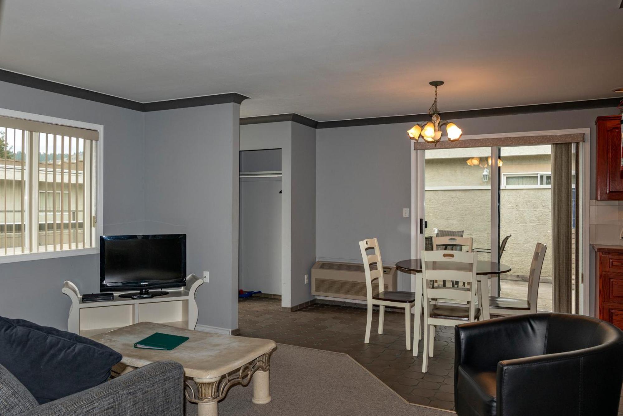 פנטיקטון Tiki Shores Inn & Suites מראה חיצוני תמונה