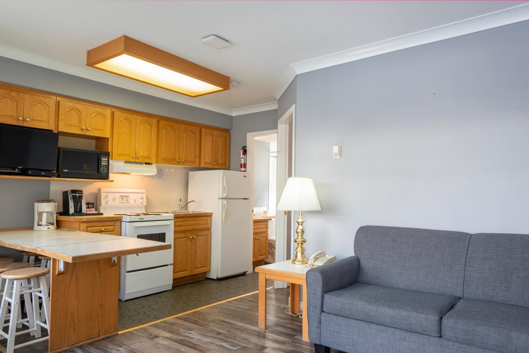 פנטיקטון Tiki Shores Inn & Suites מראה חיצוני תמונה