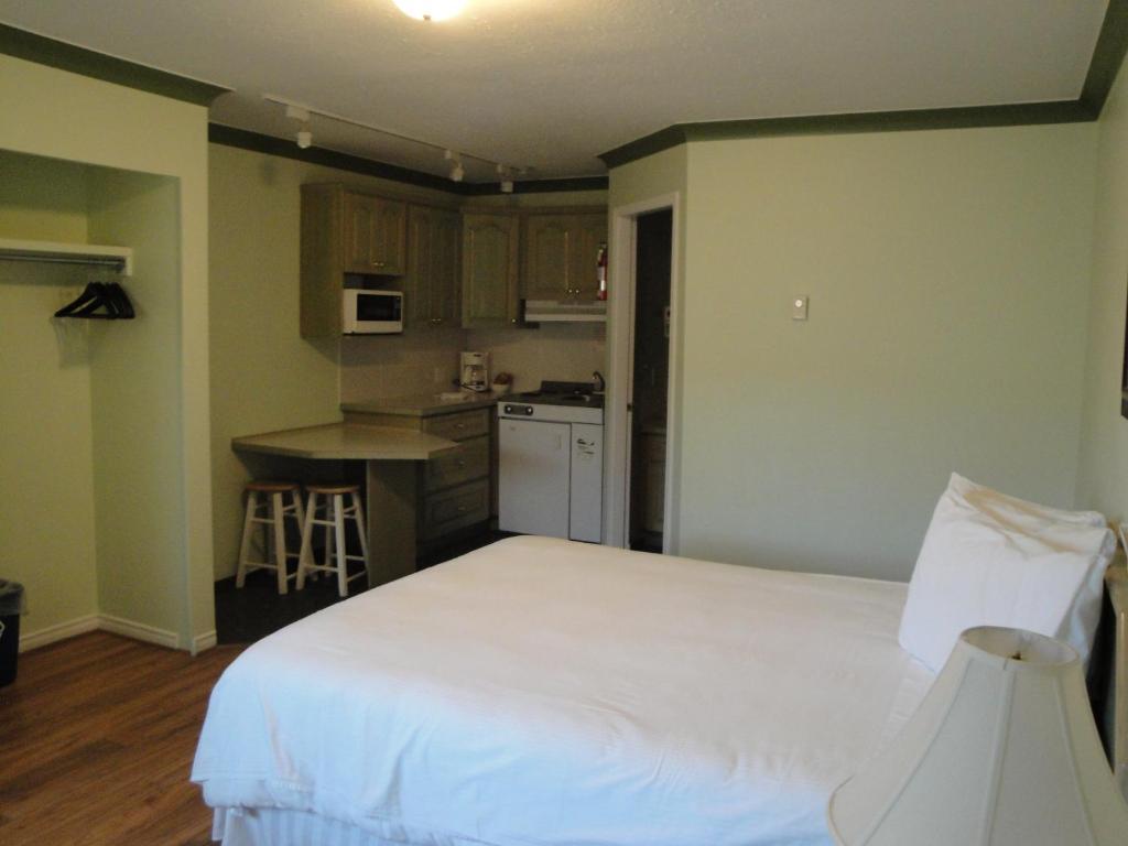 פנטיקטון Tiki Shores Inn & Suites חדר תמונה