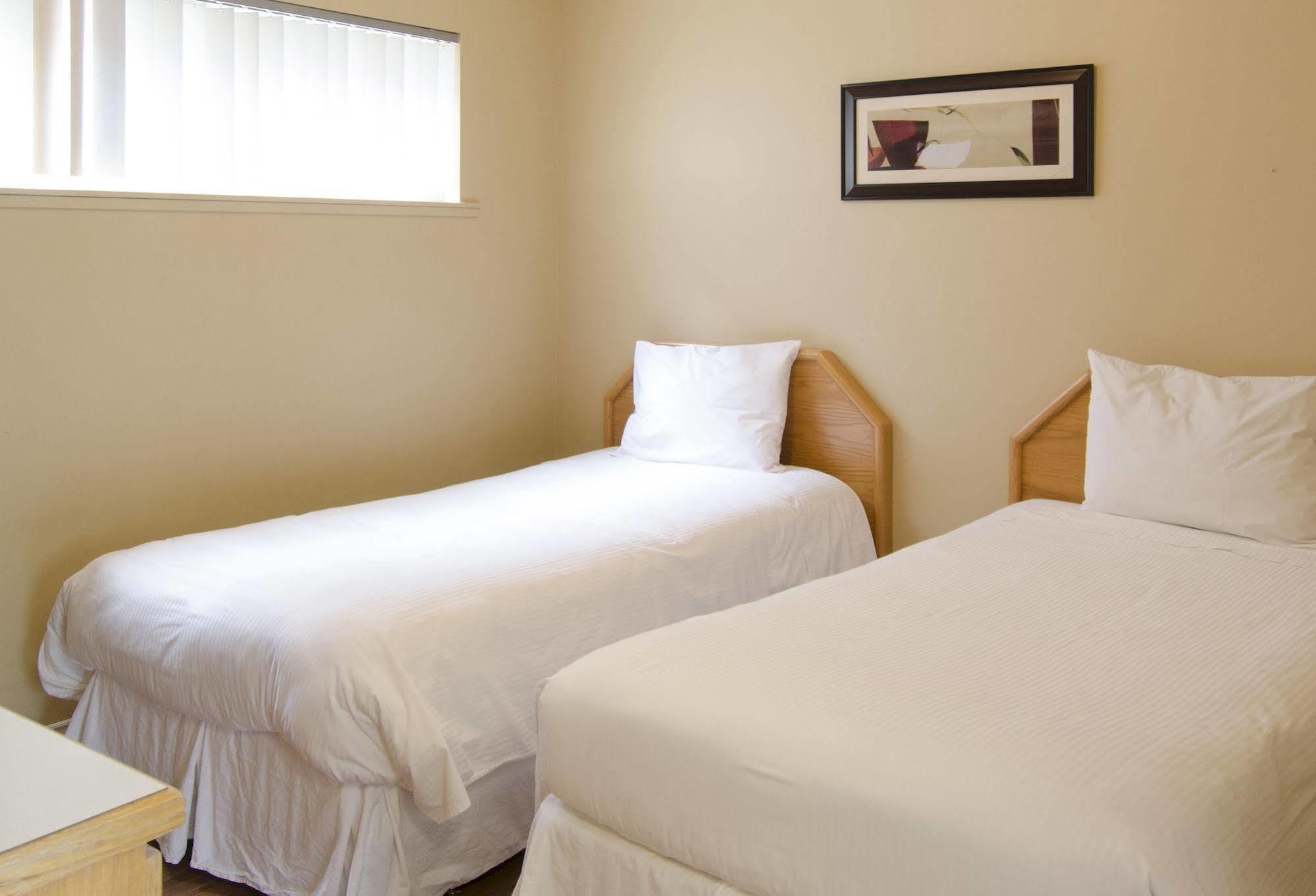 פנטיקטון Tiki Shores Inn & Suites מראה חיצוני תמונה